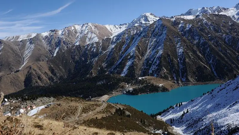 Россиянин отстал от группы и заблудился в алматинских горах