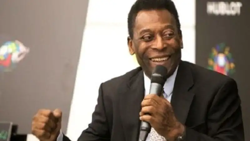 Пеле поддержит песней бразильскую сборную на ЧМ по футболу