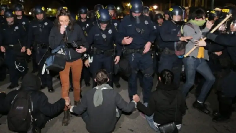 Со дня смерти Брауна от пуль полицейских в США погибли еще 14 подростков  