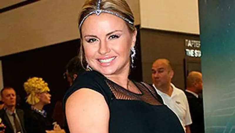 Анна Семенович выходит замуж