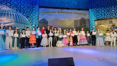 В Туркестане прошел конкурс патриотической песни, фото - Новости Zakon.kz от 23.10.2022 18:05