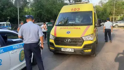 Женщина с ребенком выпала с 12-го этажа в Астане, фото - Новости Zakon.kz от 09.06.2023 16:51