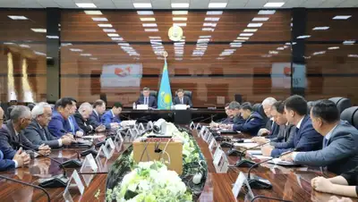 Принял участие в работе комиссии по противодействию коррупции, фото - Новости Zakon.kz от 21.10.2022 21:19