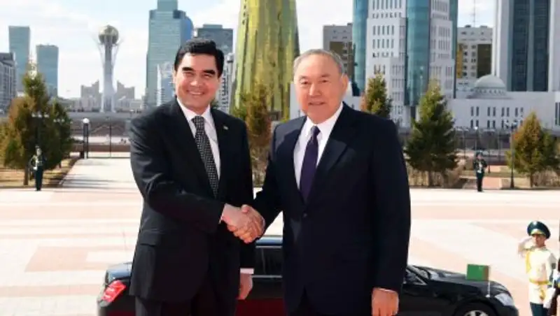 Президент Туркменистана прибыл в Астану