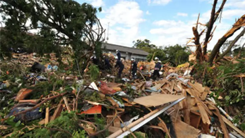 Более 30 человек стали жертвами оползня в Японии