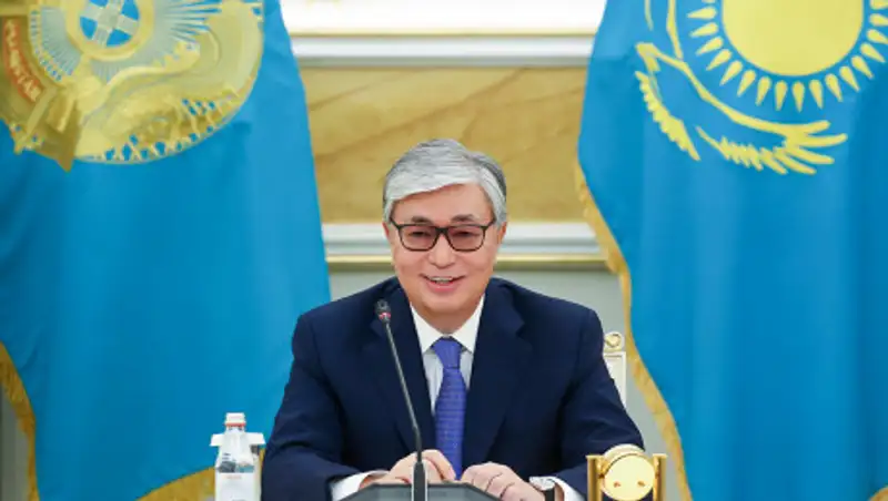 Токаев поздравил учеников с Днем знаний