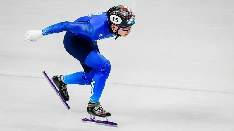 Казахстанский шорт-трекист выступил на Олимпийских играх в Китае