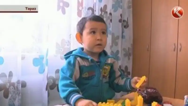 В Таразе на улице нашли 3-летнего мальчика