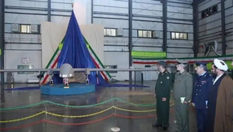 Иран показал свой самый большой беспилотник, фото - Новости Zakon.kz от 18.11.2013 23:53