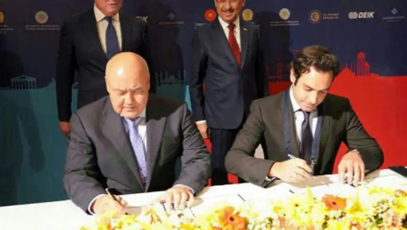 Умирзак Шукеев подписал меморандумы с крупными строительными компаниями Турции