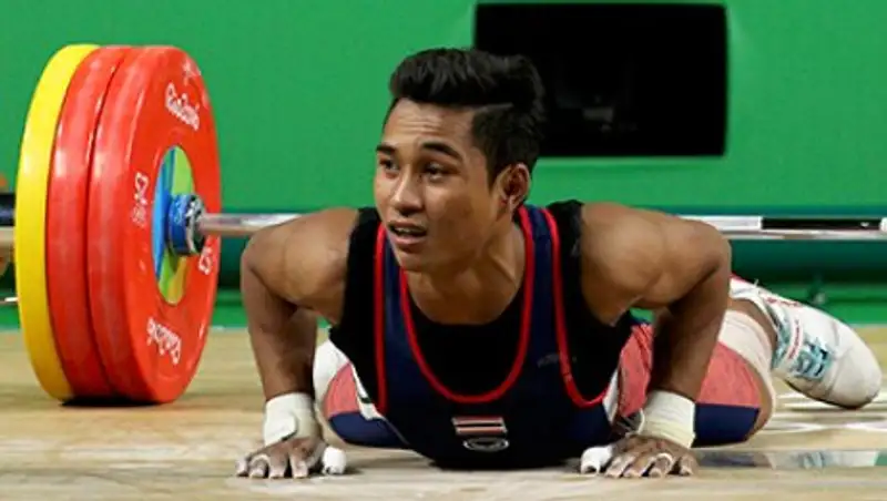 Бабушка бронзового призера ОИ из Таиланда умерла во время просмотра соревнований