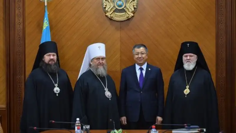 Аким ЮКО встретился с митрополитом Астанайским и Казахстанским Александром