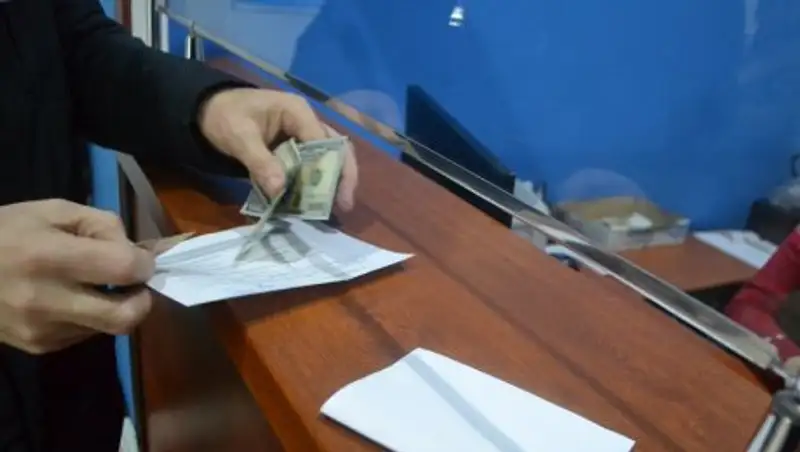 Казахстанцы отправили за рубеж в 2017 году почти полтриллиона тенге