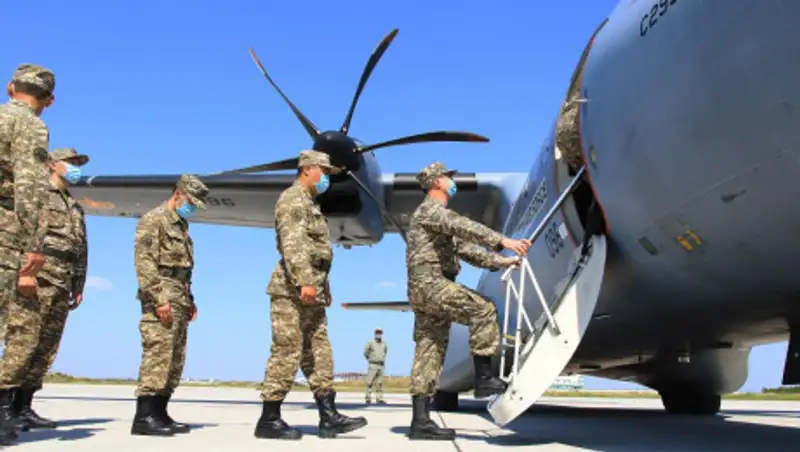 Казахстанские военные медики вылетели в Бейрут