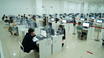 расширен перечень запрещенных предметов на комплексном тестировании, фото - Новости Zakon.kz от 07.12.2022 09:56