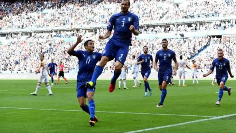 Италия обыграла Испанию и вышла в 1/4 финала чемпионата Европы