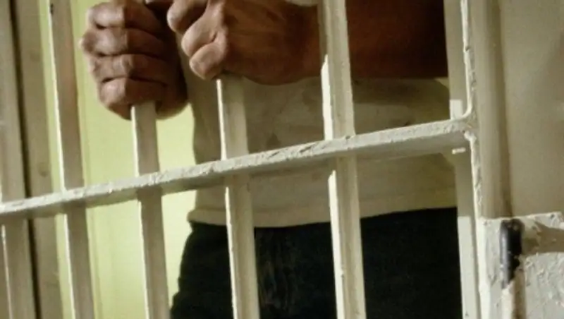 В Атбасаре вооруженные люди ограбили двух пенсионерок