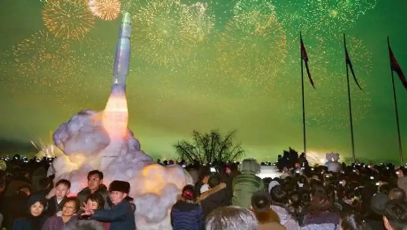 Радио КНДР посоветовало гражданам не мешать пиво с водкой