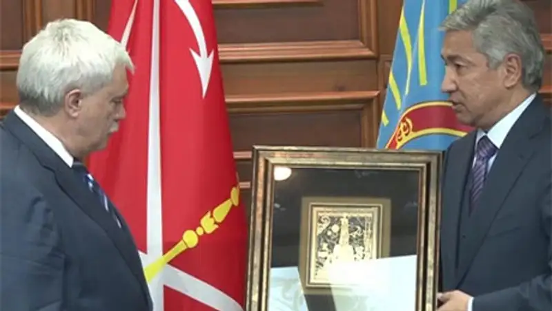 Астана и Санкт-Петербург подписали соглашение о сотрудничестве на 2013-2015 годы