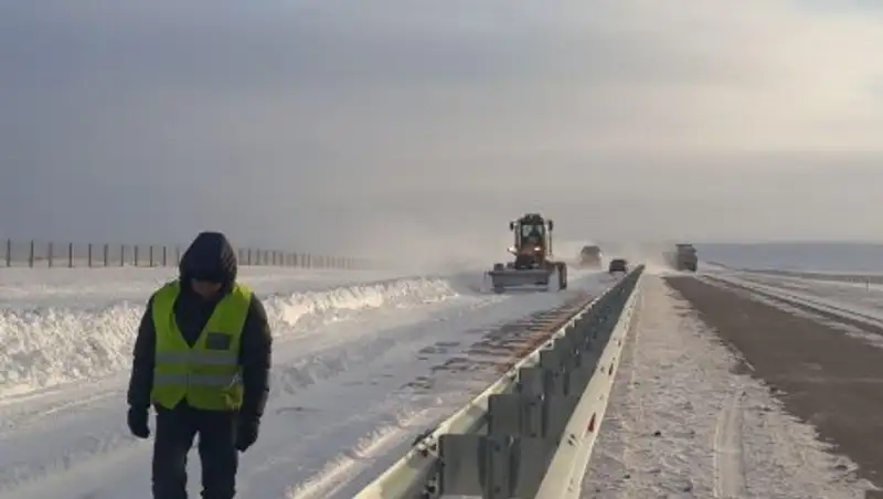 Трасса Астана - Павлодар закрыта из-за непогоды