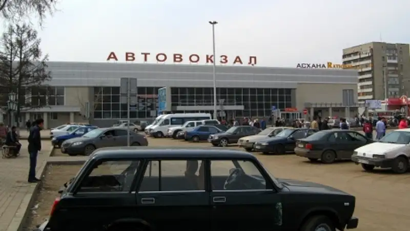 Около 650 млн тенге ежегодно теряют официальные автопарки из-за нелегальных перевозчиков