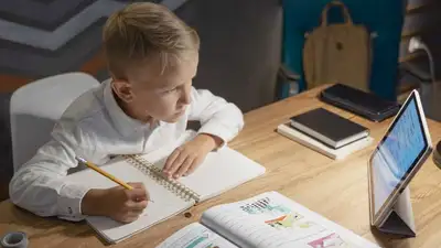 В Экибастузе школьники и студенты будут учится онлайн, фото - Новости Zakon.kz от 08.02.2023 05:05