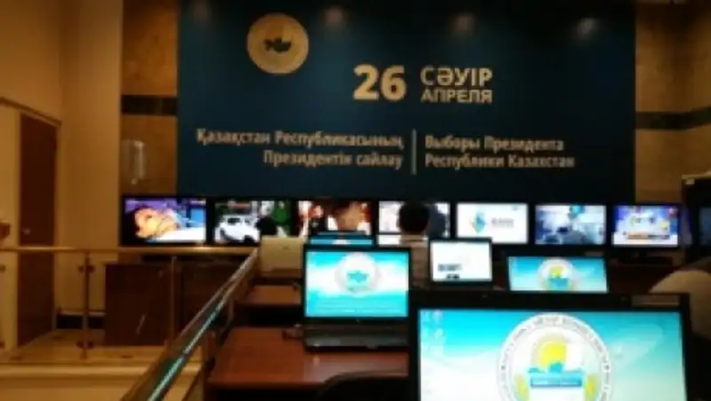 Иностранные наблюдатели высоко оценивают ход голосования