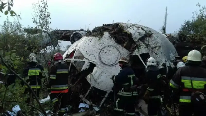Кабина полностью срезана, все разбросано: почему погибли люди при крушении Ан-12