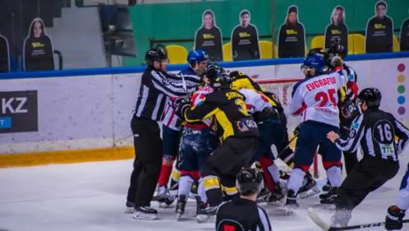"Сарыарка" - "Арлан" — после второго матча игра переросла в драку
