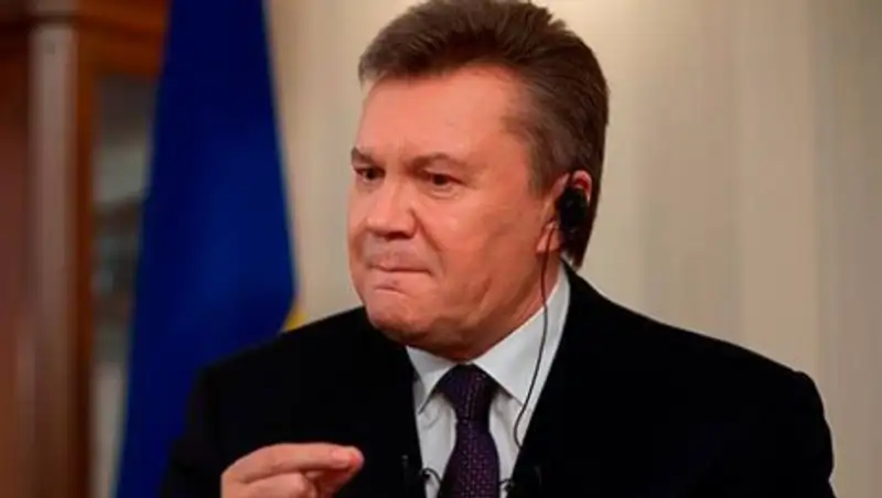 Допрос Януковича начался в Киеве