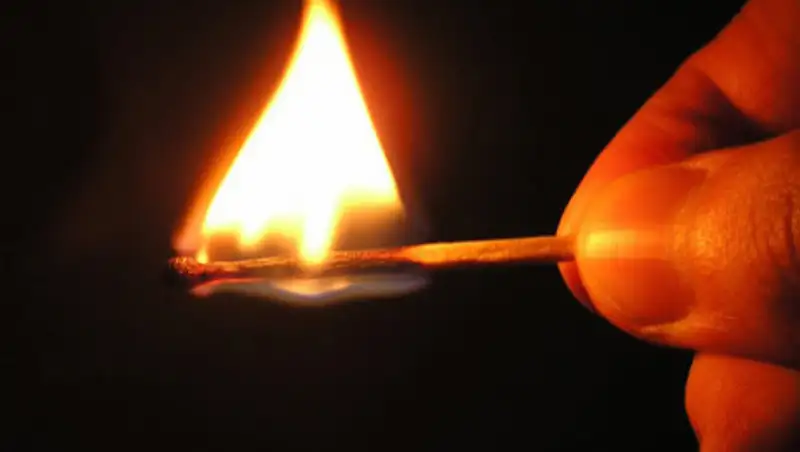 Мужа, сжегшего жену заживо, судят в Нур-Султане