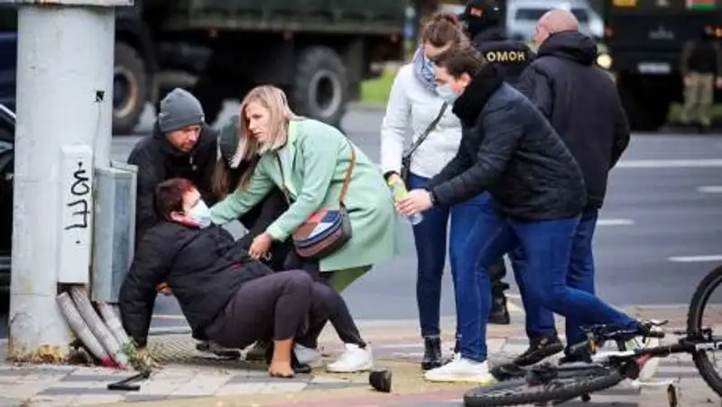 На протестах в Минске стрельба и задержания