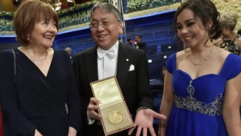 В Стокгольме наградили лауреатов Нобелевской премии