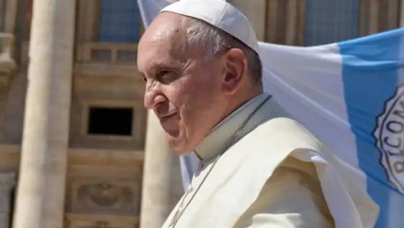 Конверт с тремя пулями адресовали Папе Римскому