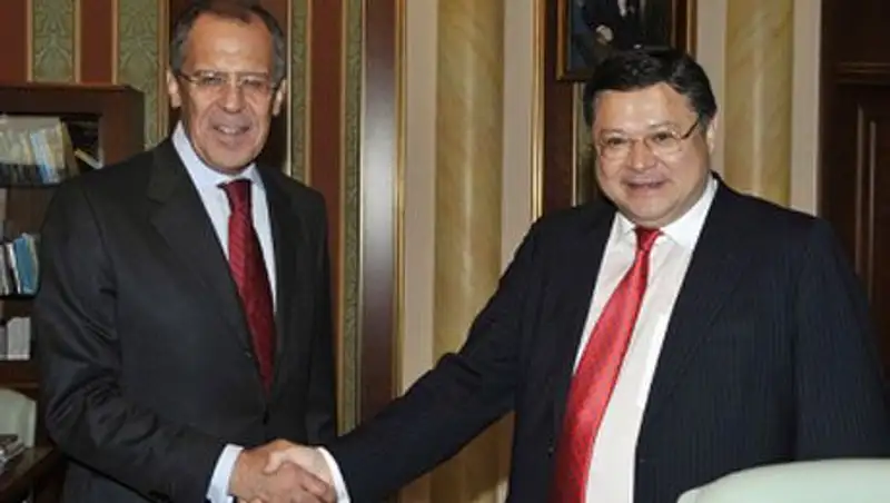 Посол Казахстана в РФ вручил копии верительных грамот статс-секретарю МИД России