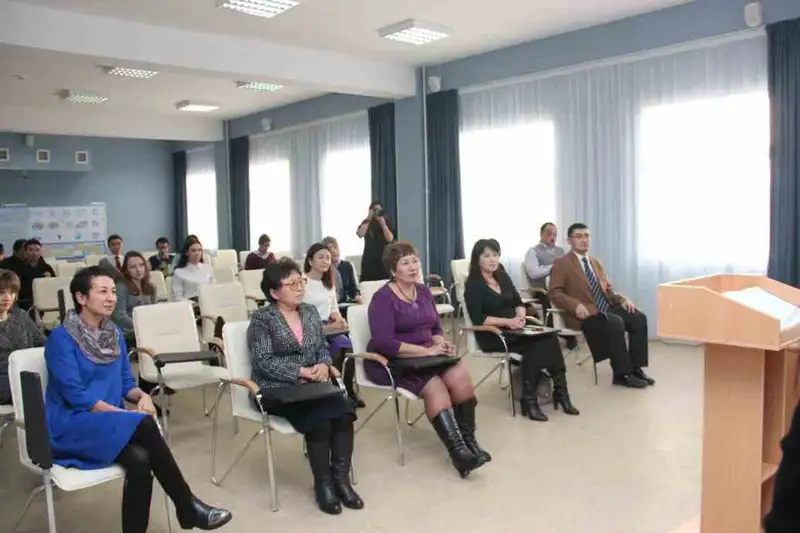 В КАЗГЮУ в честь 25-летия Независимости открыта именная аудитория Республиканской нотариальной палаты В КАЗГЮУ в честь 25-летия Независимости открыта именная аудитория Республиканской нотариальной палаты, фото - Новости Zakon.kz от 09.12.2016 21:16