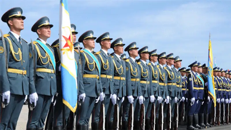 Минобороны РК: реализация Послания Президента в Вооруженных силах, фото - Новости Zakon.kz от 18.10.2013 02:20