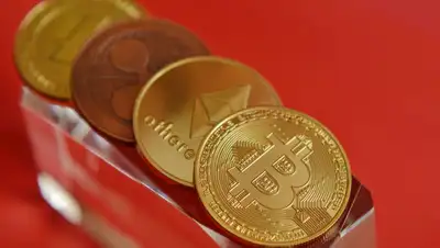 Рынок криптовалют потерял $ 130 млрд за сутки, фото - Новости Zakon.kz от 24.01.2022 22:42