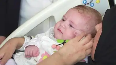 Спасенные из под завалов в Турции младенец и мать нашли друг друга спустя 1,5 месяца , фото - Новости Zakon.kz от 04.04.2023 04:10