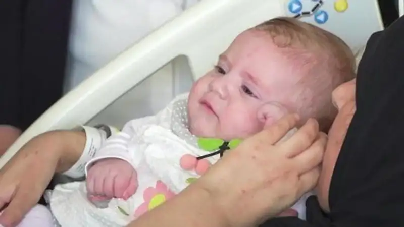 Спасенные из-под завалов в Турции младенец и мать нашли друг друга спустя 1,5 месяца