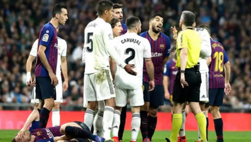 "Эль-класико" завершилась ничьей впервые за 17 лет