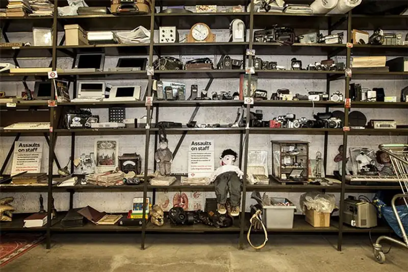 Бюро находок в Лондоне, фото - Новости Zakon.kz от 17.10.2013 21:19