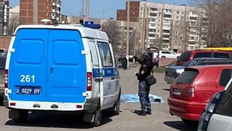 При загадочных обстоятельствах. Мертвого мужчину нашли в Караганде
