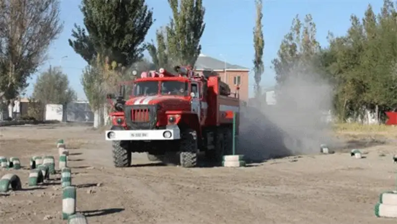В Кызылорде у пожарных появилась площадка для экстремальных тренировок (фото), фото - Новости Zakon.kz от 26.10.2013 22:46