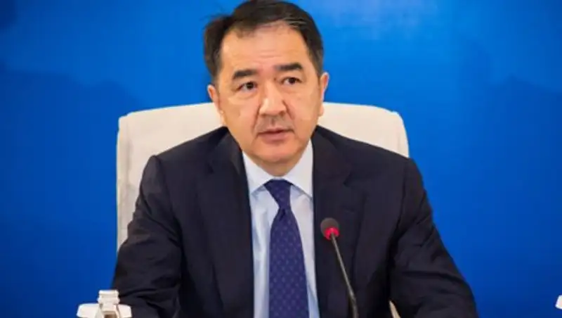 Сагинтаев поздравил казахстанцев с Наурызом