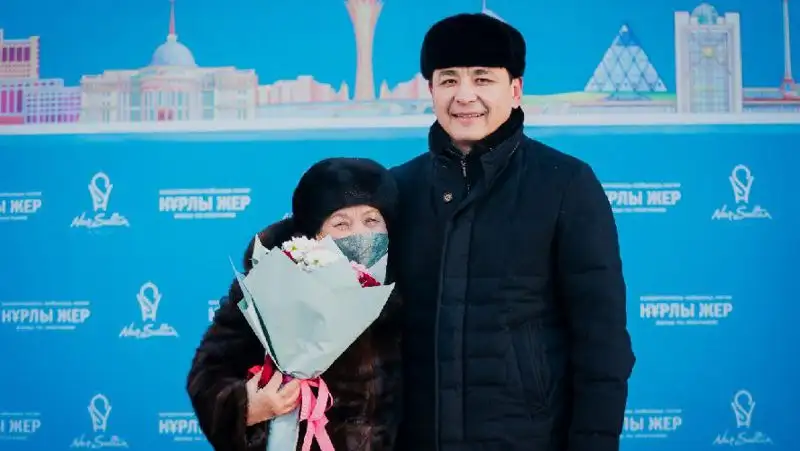 В Нур-Султане снесли аварийный долгострой и построили новый ЖК