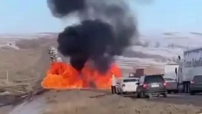 В ДТП Актюбинской области погиб человек – машина сгорела, фото - Новости Zakon.kz от 21.03.2023 00:36