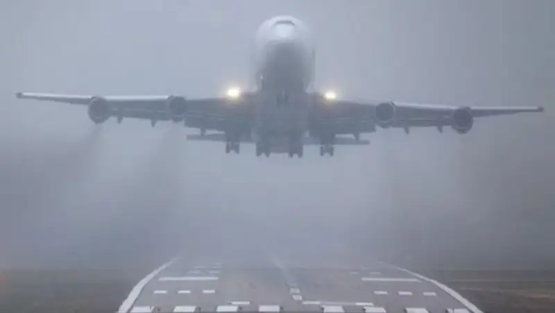 В аэропорту Алматы задержаны 10 авиарейсов 