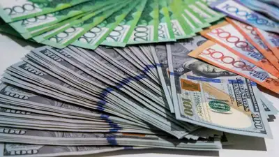 У трех казахстанцев изъяли 342 000 долларов и 7 млн тенге, организовавших криптообменный пункт