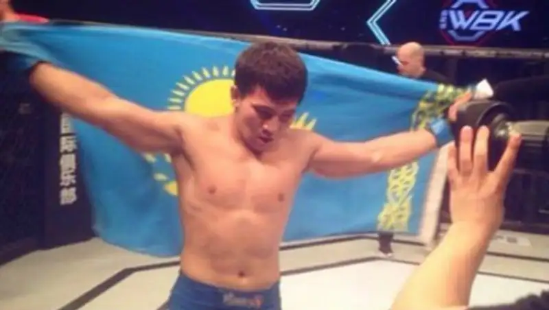Казахстанец завоевал пояс чемпиона мира по версии WBK